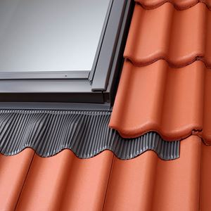 Picture of Velux Std Window Flashing Tile 55x98for tiles up to 120mm in profileroof pitch 15-90 deg