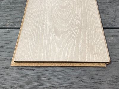 Picture of Elka Frosted Oak Laminate Code ELV2071261x192m *** STOCK**** NEW STOCK ITEM******(Packed in 2.179m2 per pack)