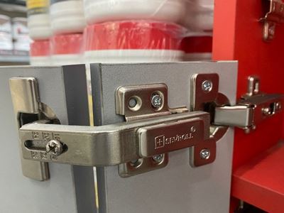 Picture of CREDO Angled Cabinet Hinge 135deg Soft Close
clip on