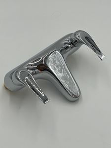Picture of Vado Matrix Ion Bath filler