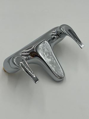 Picture of Vado Matrix Ion Bath filler